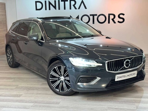 Volvo V60 V60 D4 - Pano/Carplay/Cruise/LED